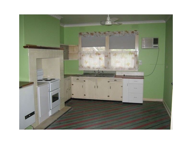 100 Dukes Hwy (Cnr Marian St), Bordertown SA 5268