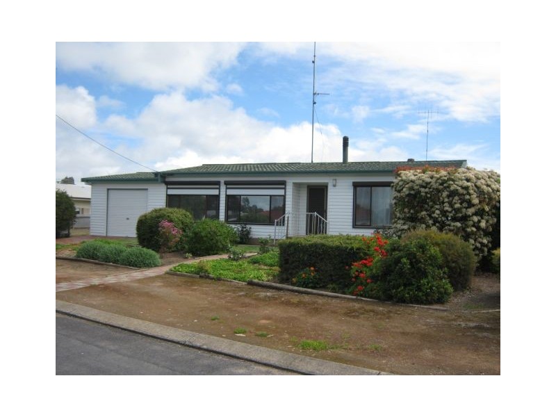 54 Venn Ave, Bordertown SA 5268