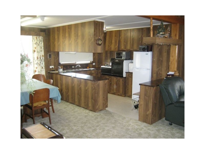 54 Venn Ave, Bordertown SA 5268