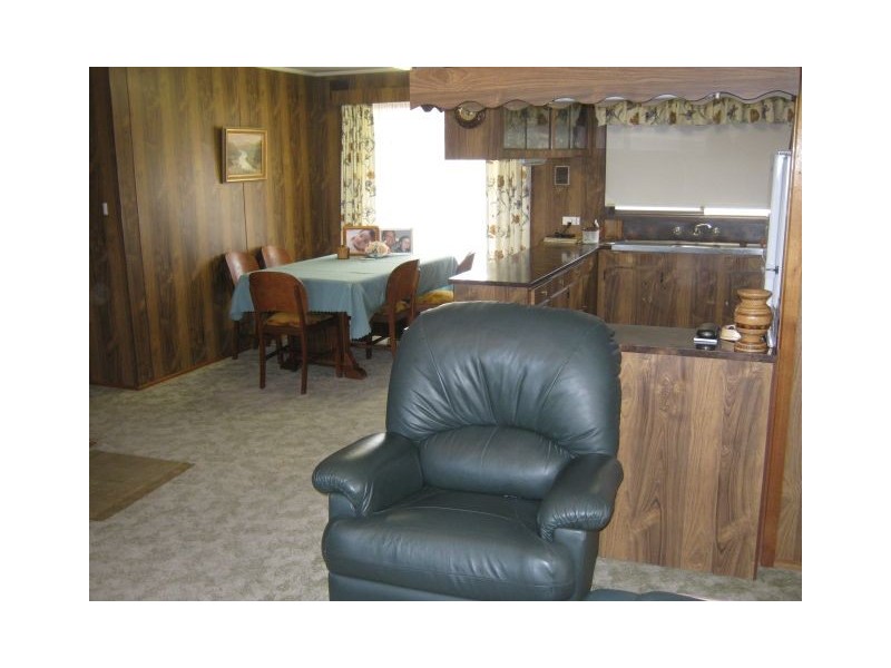 54 Venn Ave, Bordertown SA 5268