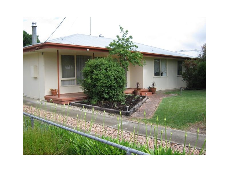 33 Campbell Street, Bordertown SA 5268