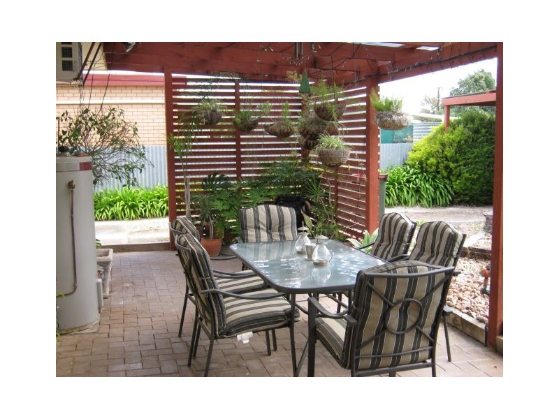 33 Campbell Street, Bordertown SA 5268