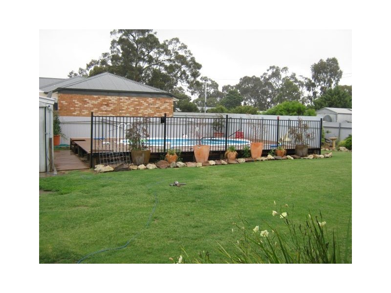 32 Milne Street, Bordertown SA 5268