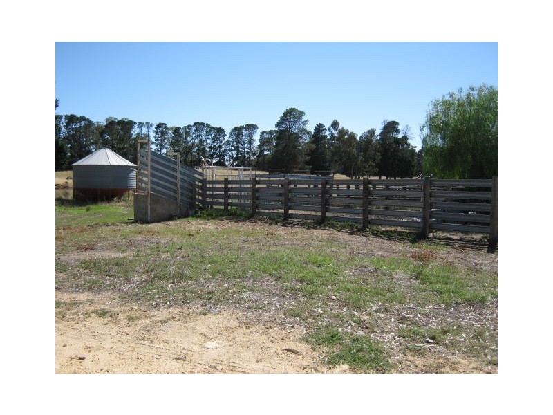 00 Leaches Road, Bordertown SA 5268