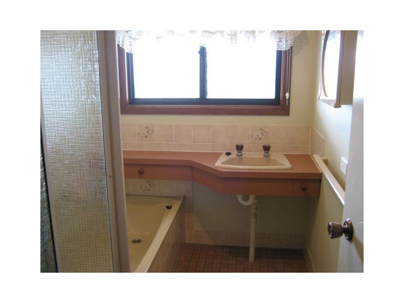 1 Pigeon Flat Road, Bordertown SA 5268