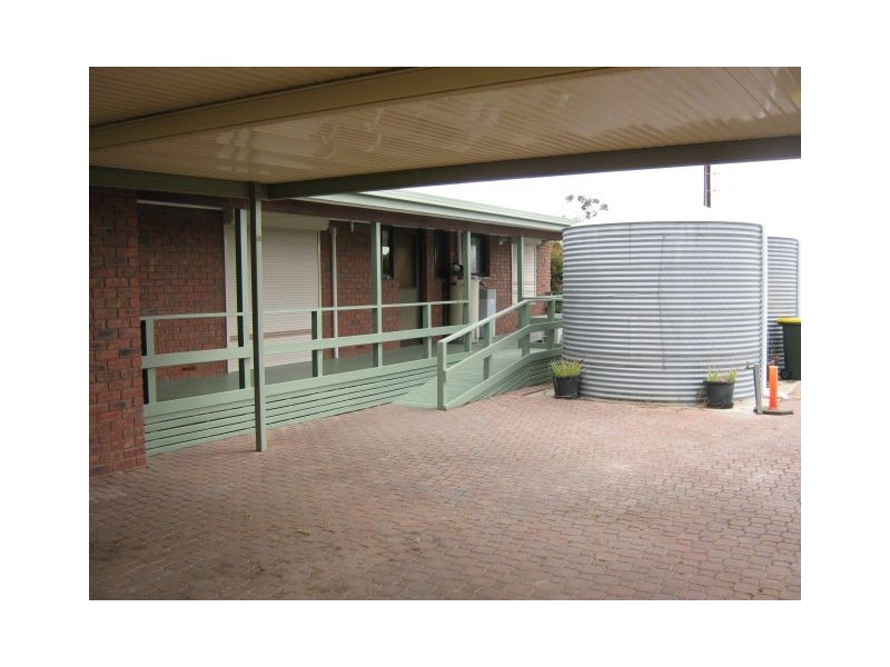 1 Pigeon Flat Road, Bordertown SA 5268