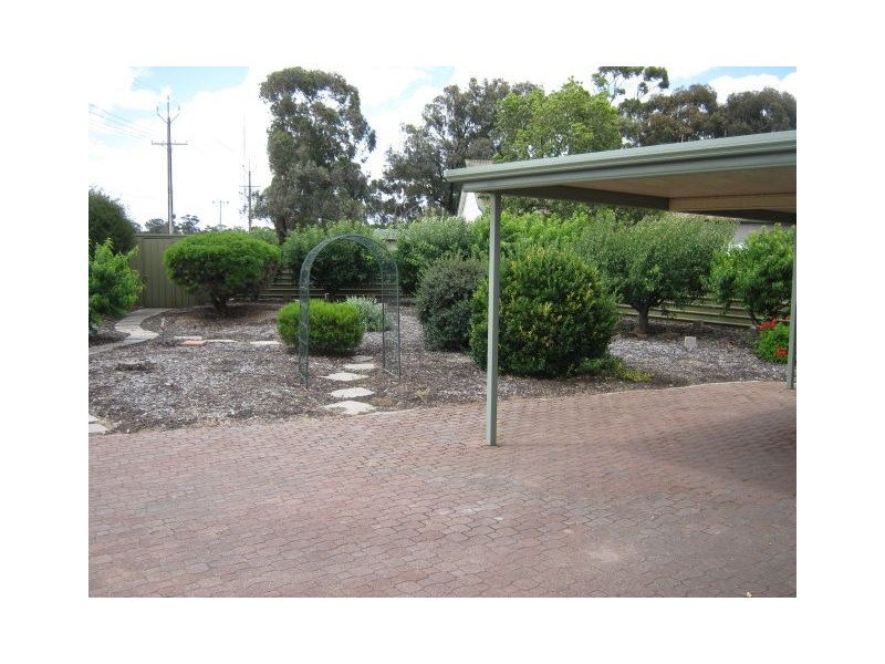 1 Pigeon Flat Road, Bordertown SA 5268