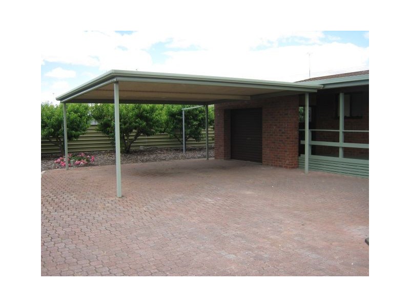 1 Pigeon Flat Road, Bordertown SA 5268