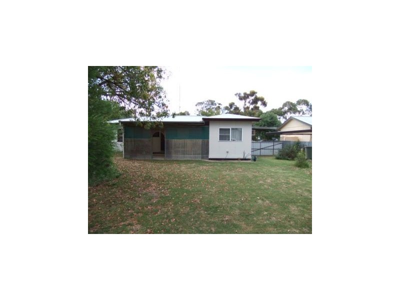 18 Fourth Street, Keith SA 5267