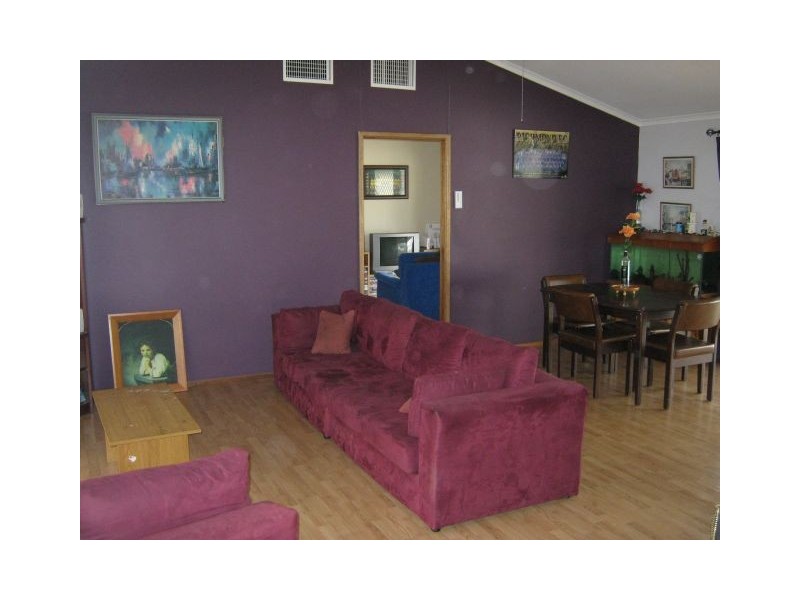 34 Venn Avenue, Bordertown SA 5268