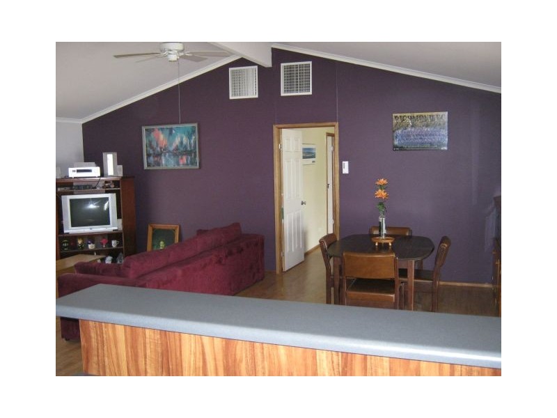 34 Venn Avenue, Bordertown SA 5268
