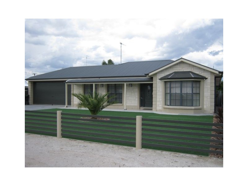 10 Fifth Street, Bordertown SA 5268
