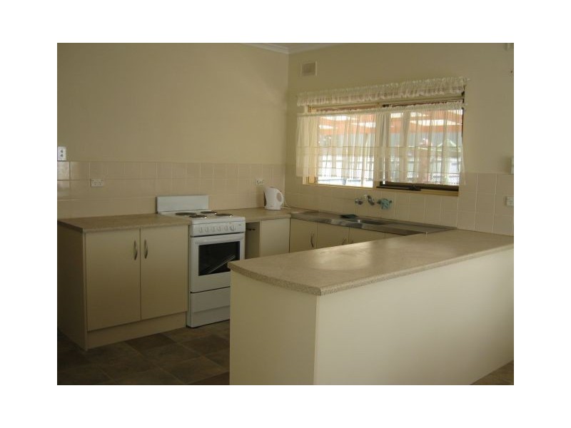 121 Creecoona Terrace, Bordertown SA 5268