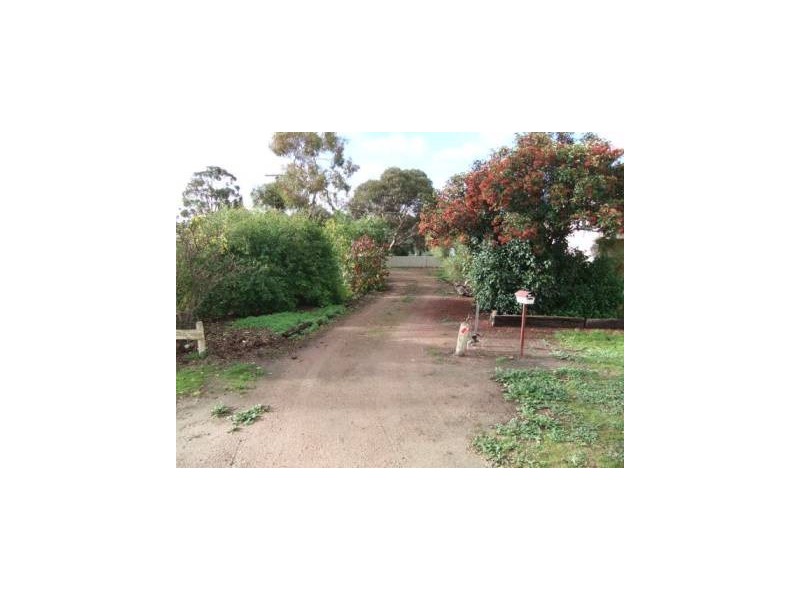 15 McIntyre Street, Keith SA 5267