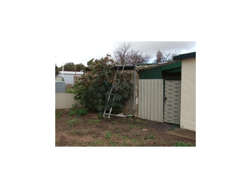 15 McIntyre Street, Keith SA 5267