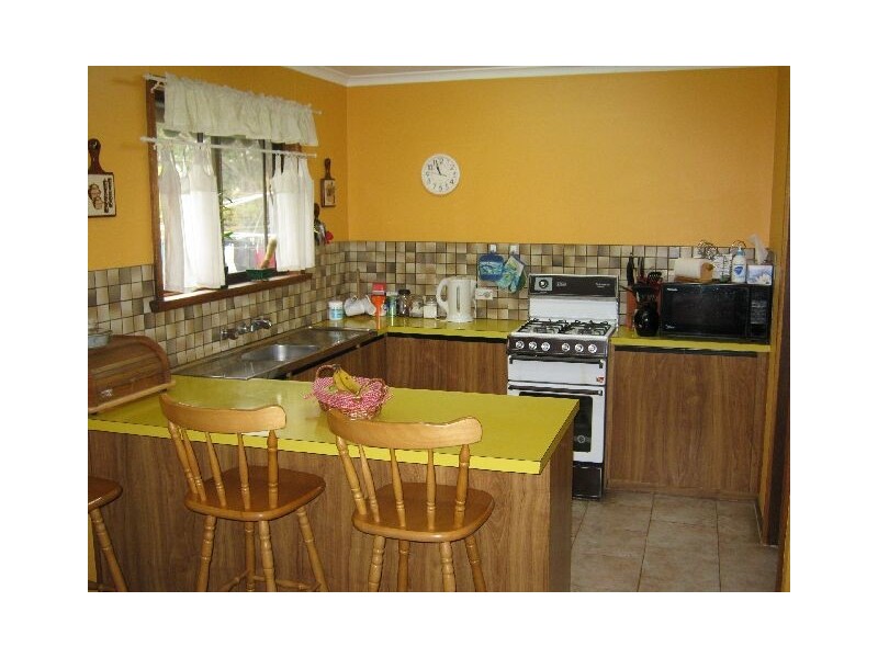 30 DeCourcey Street, Bordertown SA 5268