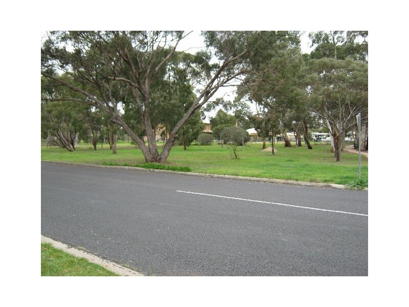 30 DeCourcey Street, Bordertown SA 5268