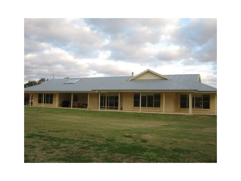 261 Naracoorte Road, Bordertown SA 5268