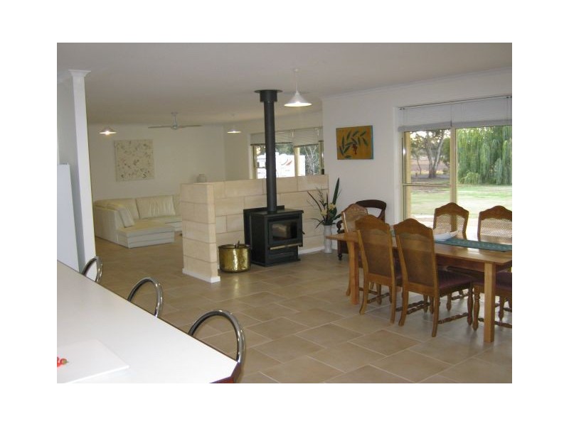 261 Naracoorte Road, Bordertown SA 5268