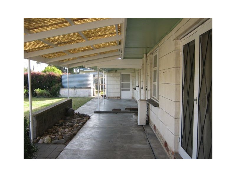 87 Park Terrace, Bordertown SA 5268