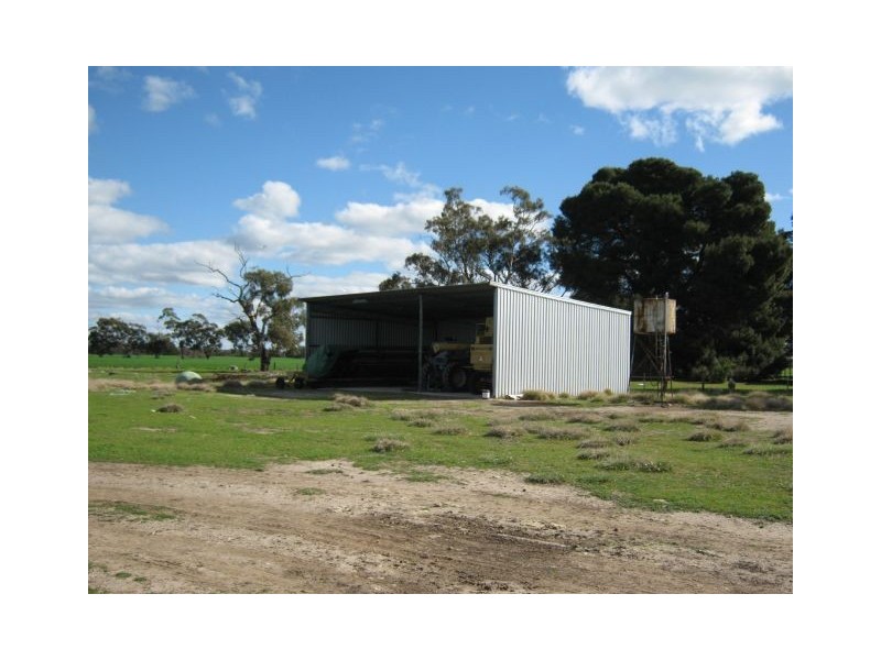 . Pinnaroo Road (Meramie), Bordertown SA 5268