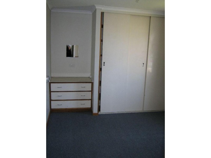37 Tolmer Tce, Bordertown SA 5268