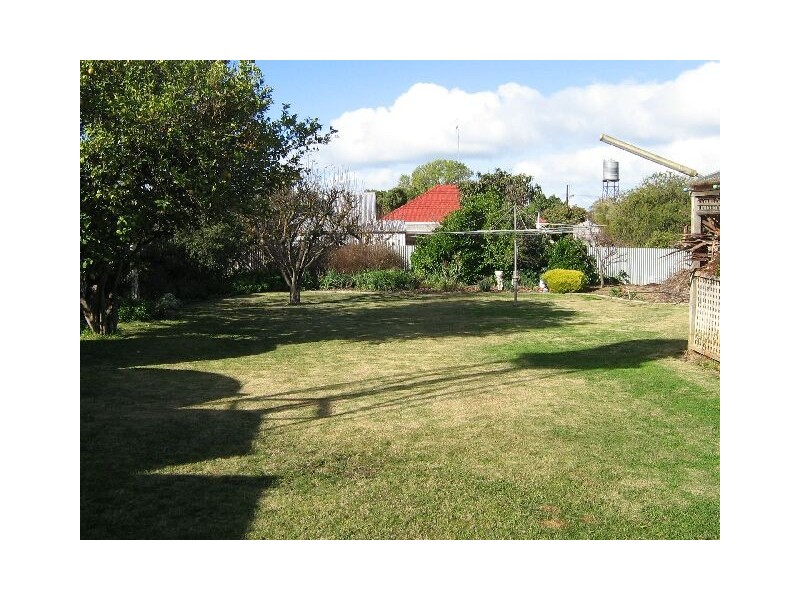 12 Haynes Street, Bordertown SA 5268
