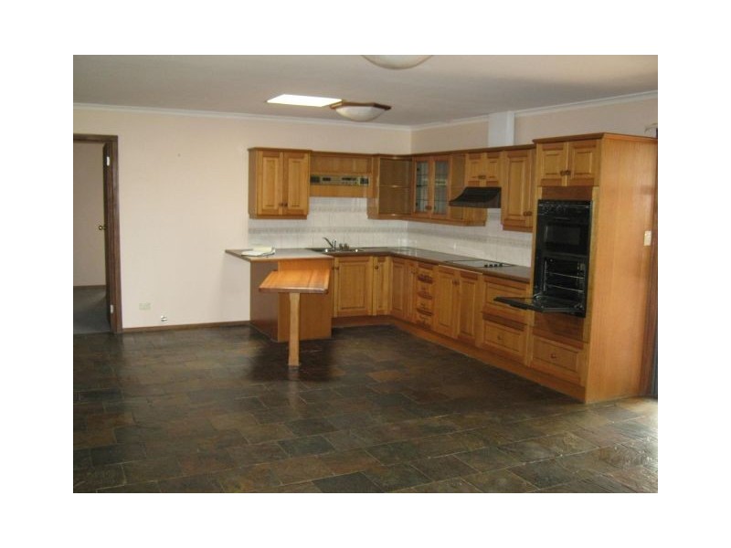 10 Albert Parade, Bordertown SA 5268