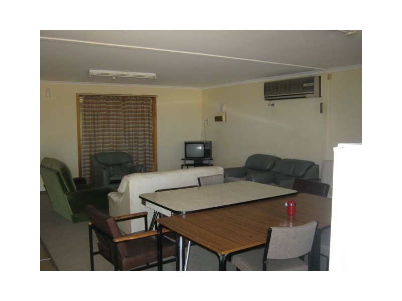 1 Railway Terrace North, Wolseley SA 5269
