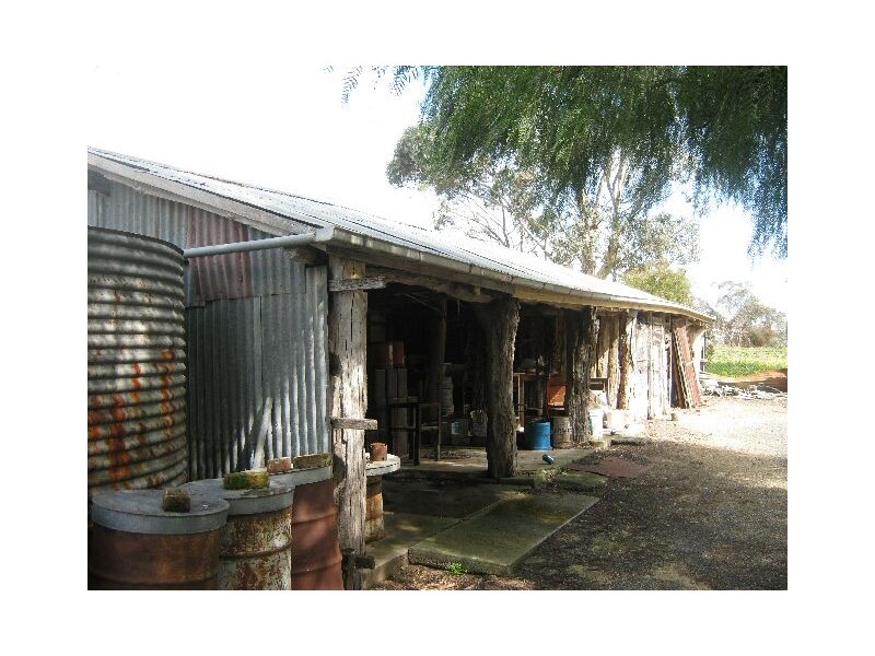 100 Dukes Hwy (Cnr Marian St), Bordertown SA 5268