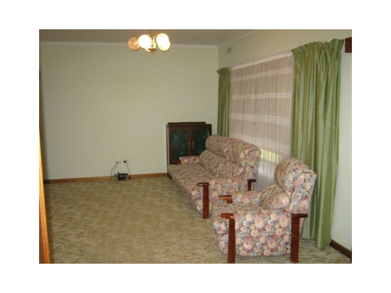 16 Hinge Street, Mundulla SA 5270