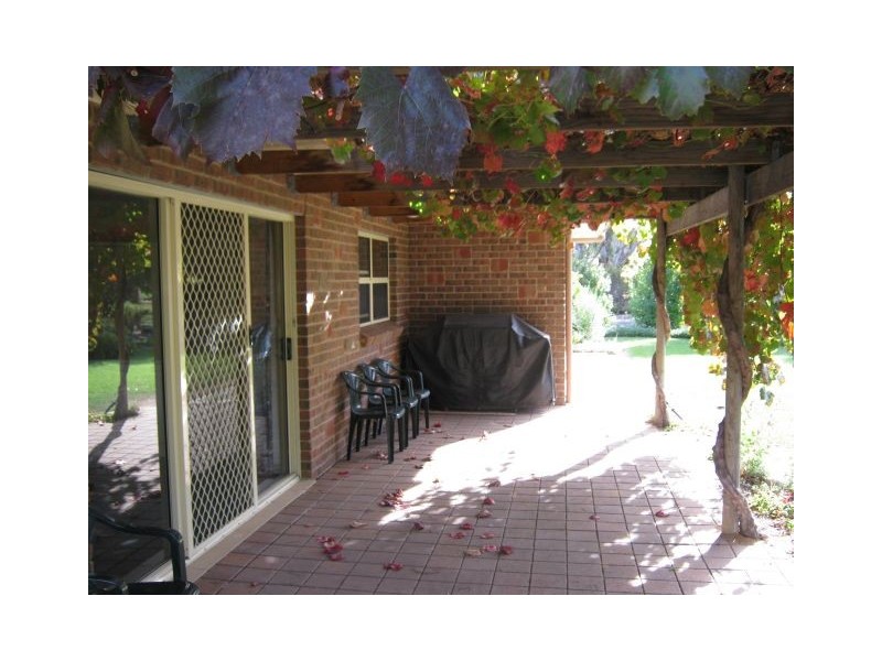18 Peake Street, Bordertown SA 5268
