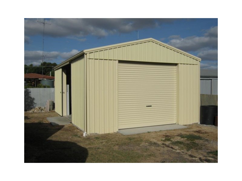 18 Peake Street, Bordertown SA 5268