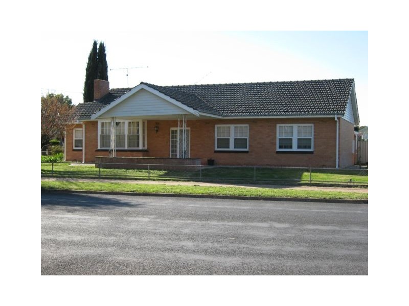 2 Tatiara Terrace, Bordertown SA 5268