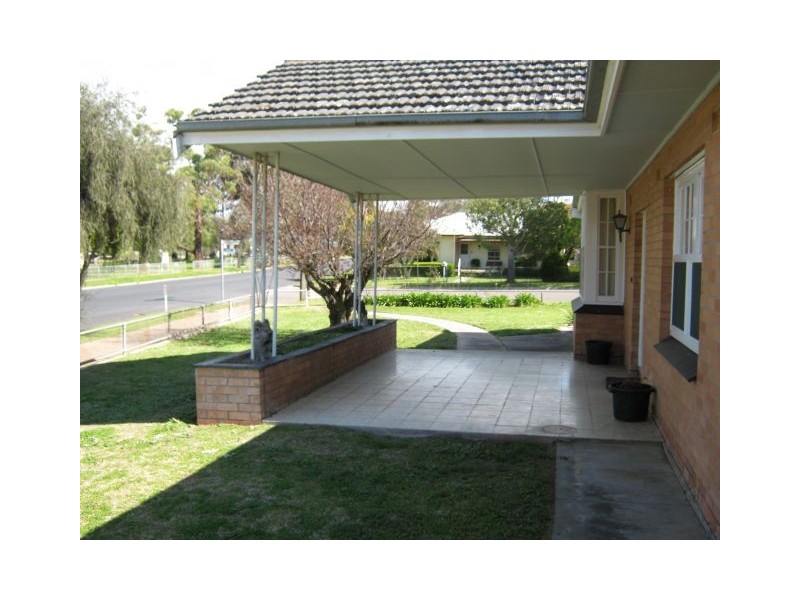 2 Tatiara Terrace, Bordertown SA 5268