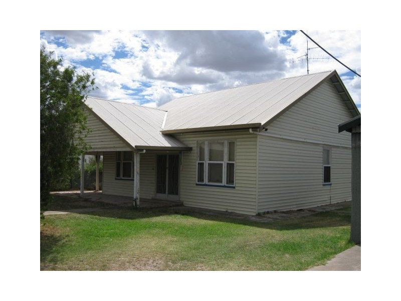 32 Railway Terrace, Wolseley SA 5269