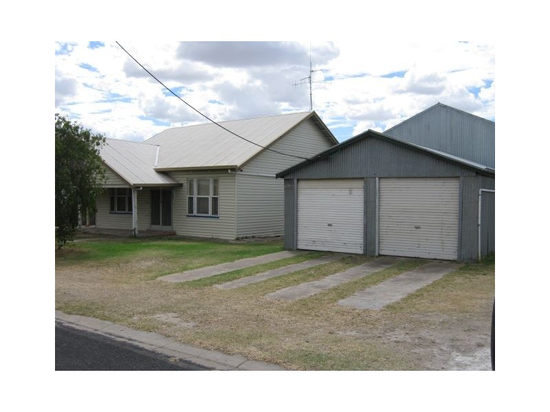 32 Railway Terrace, Wolseley SA 5269