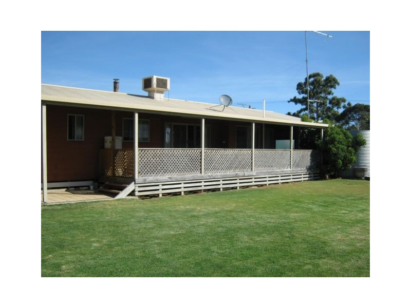 33 Oliver Street, Bordertown SA 5268