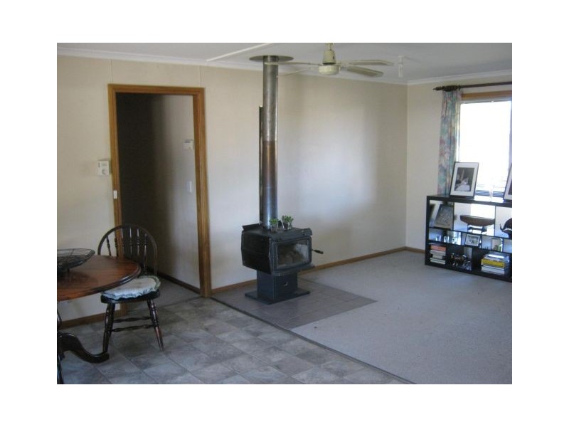 33 Oliver Street, Bordertown SA 5268