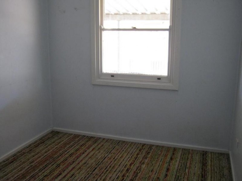 27 Venn Avenue, Bordertown SA 5268