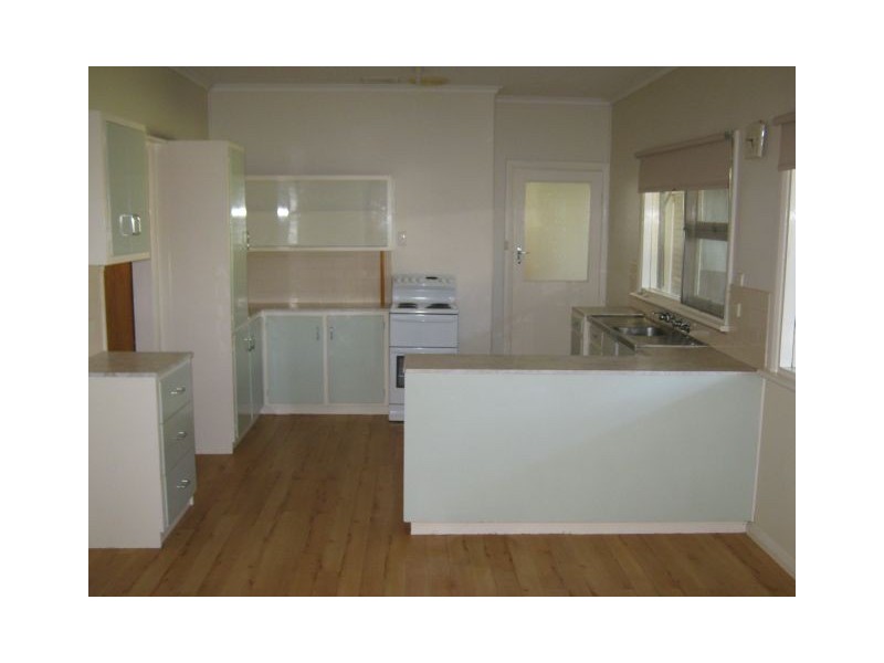 7 Fourth Street, Bordertown SA 5268