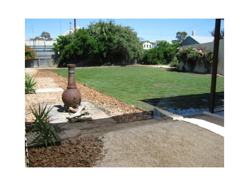 11 Tatiara Terrace, Bordertown SA 5268