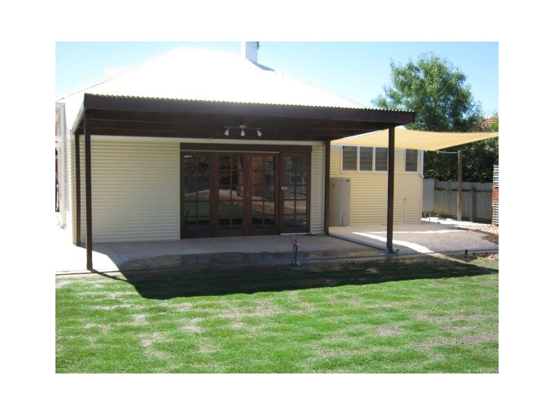 11 Tatiara Terrace, Bordertown SA 5268