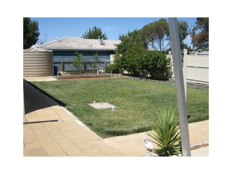 36 Salom Street, Bordertown SA 5268