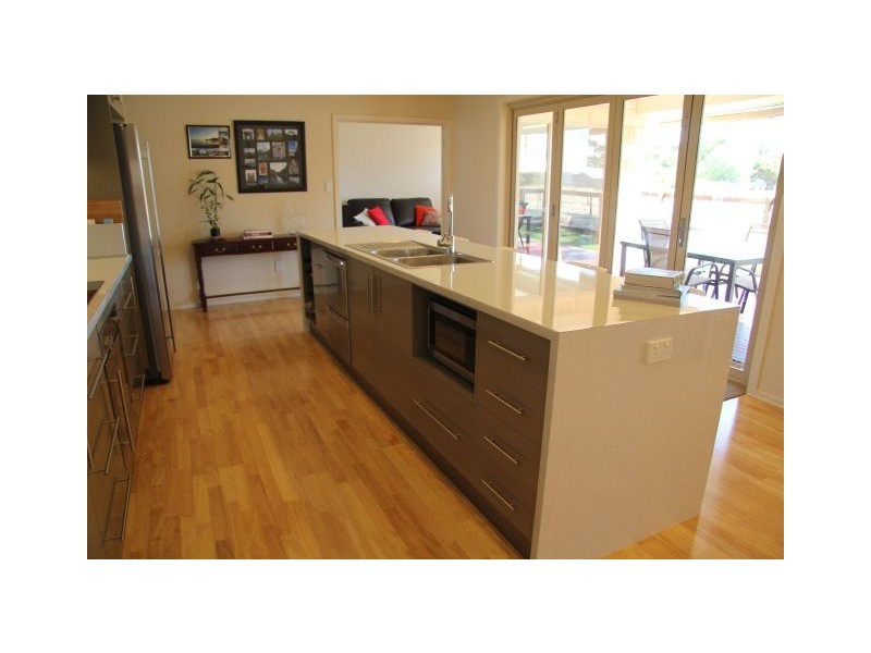 14 Hilliers Road, Mundulla SA 5270