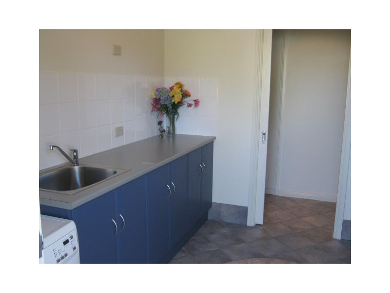 5 Handyside Terrace, Bordertown SA 5268