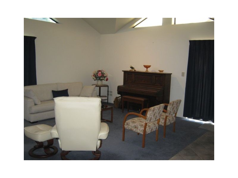 5 Handyside Terrace, Bordertown SA 5268