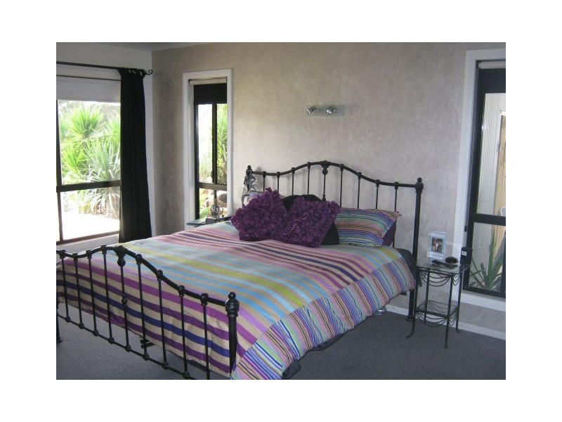 115 Golf Course Road, Bordertown SA 5268