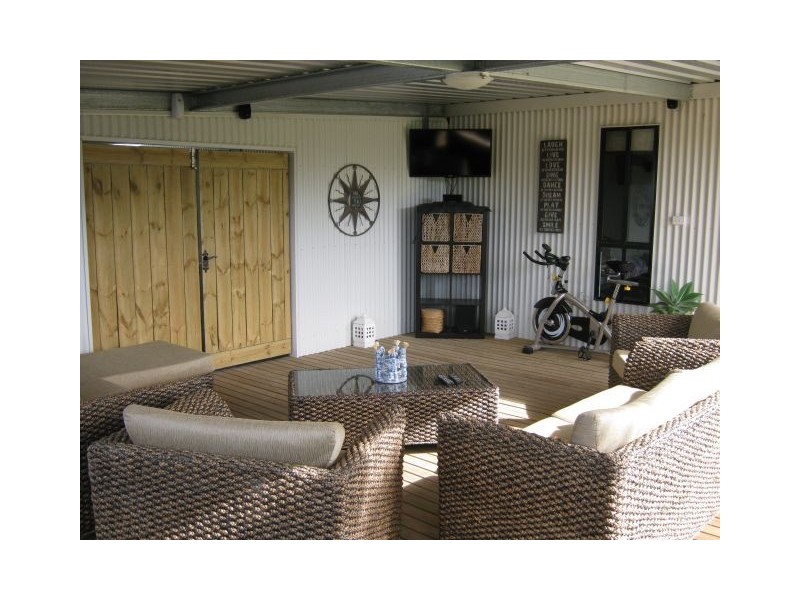 115 Golf Course Road, Bordertown SA 5268