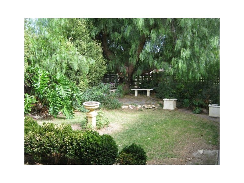 42 Wellington Street, Bordertown SA 5268